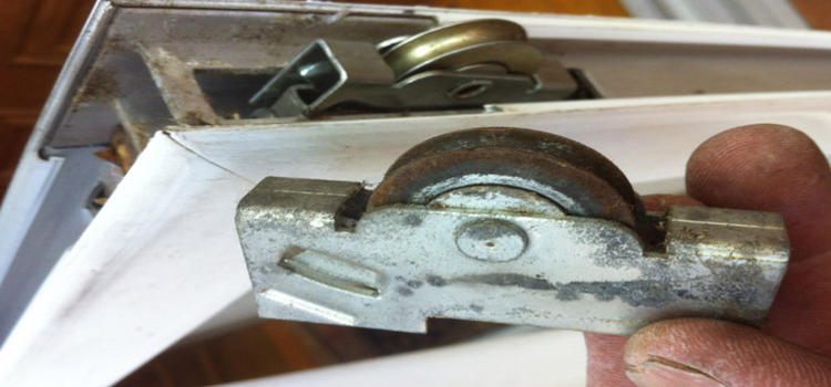 screen door roller repair in Wright